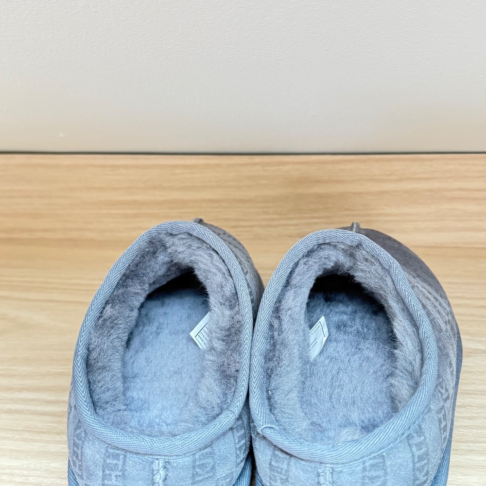 Grey KITH UGG slipper - Picture 3 of 6